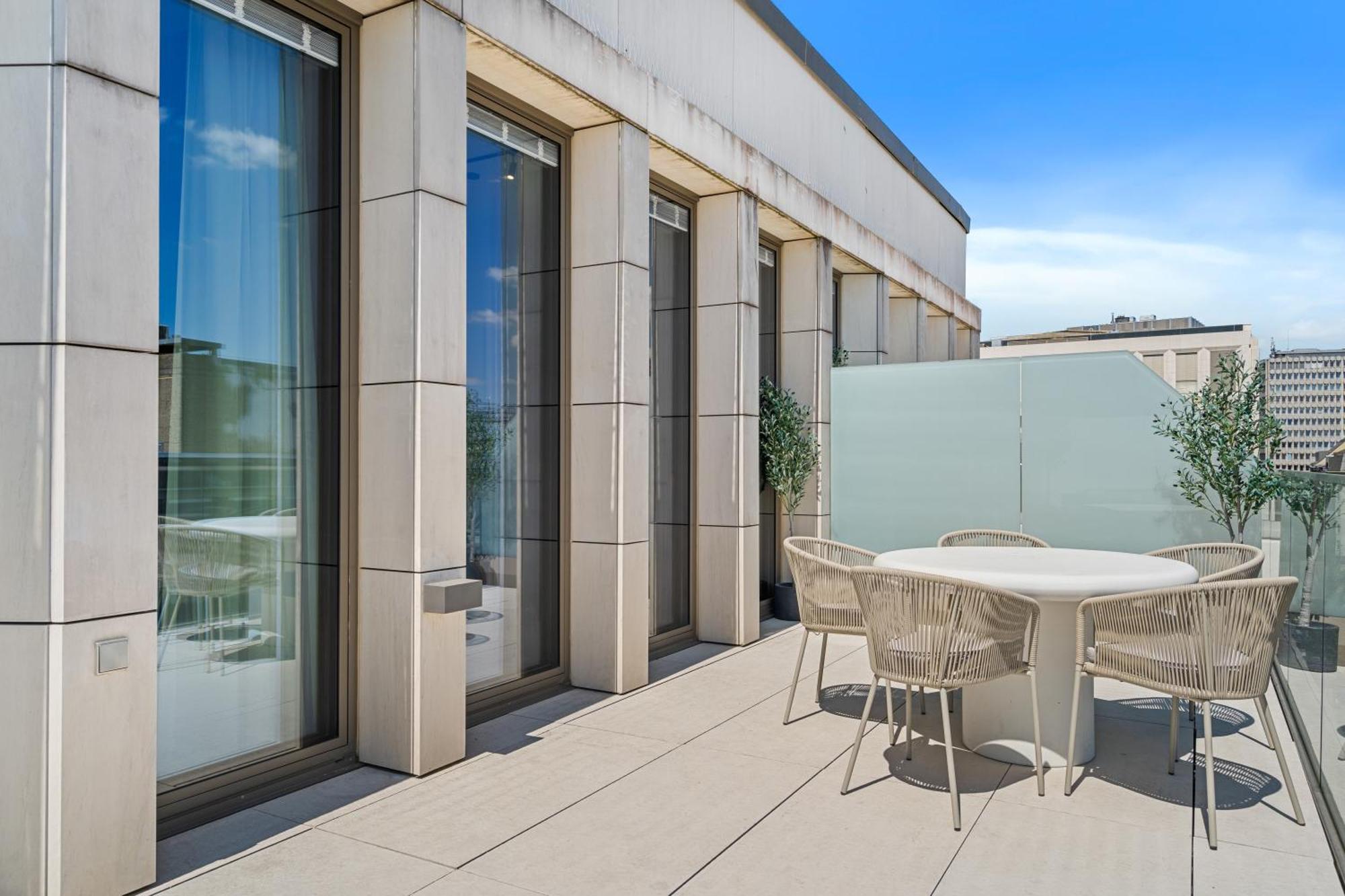 Voya Residence Zenit Royal - Luxury Apart Hotel Rooftop Views & Concierge Luxemburg Exterior foto